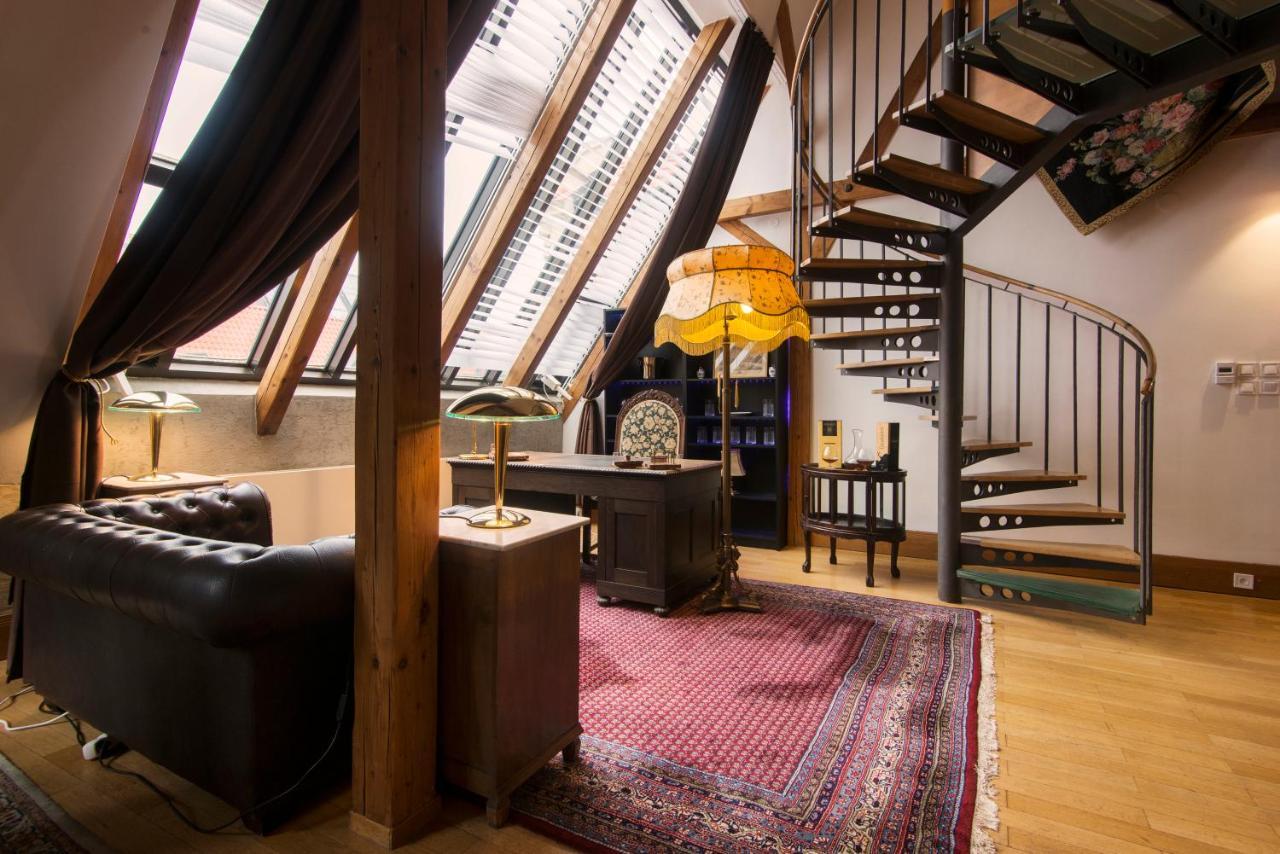 Appartement Billionaires Club + Loft + Whirlpool + Sauna+center *