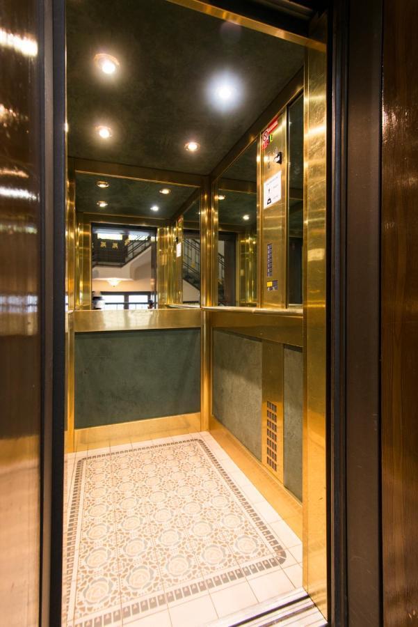 Billionaires Club + Loft + Whirlpool + Sauna+center *